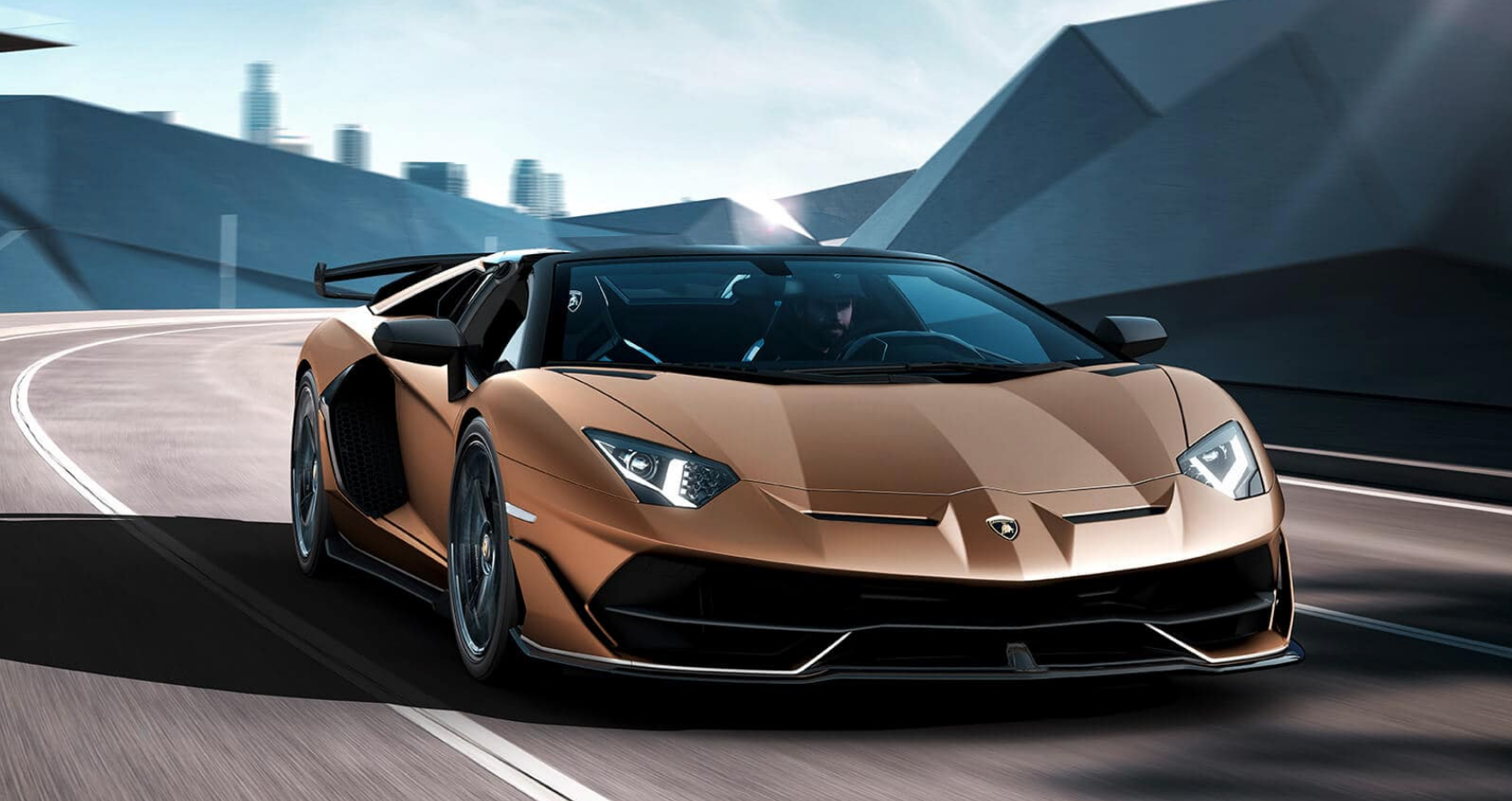 Reveals Convertible Aventador SVJ Roadster